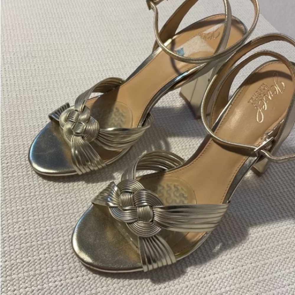 Jewel Badgley Mischka Metallic Gold Knot-Front Ankle-Strap Heels